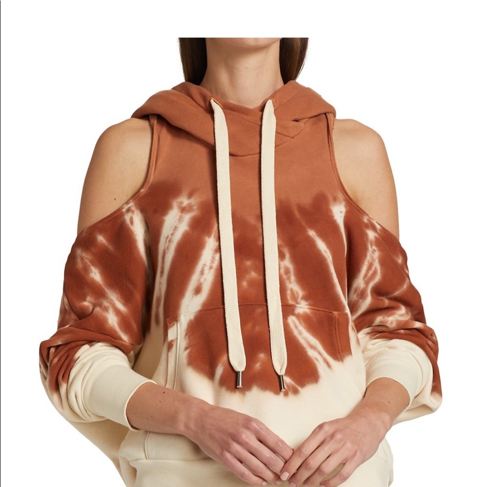 ISO*****NSF tricia cold shoulder med or large